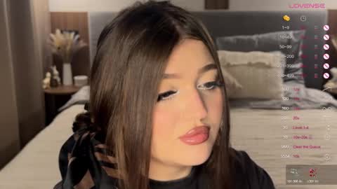 Ri online show from November 18, 2025, 9:08 pm