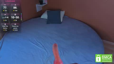 Snapshot of moontongue chatting on October 15, 2025, 8:14 am Trisha online show from October 15, 2025, 8:14 am