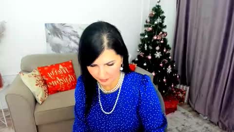 Ask me  online show from December 21, 2025, 3:35 am