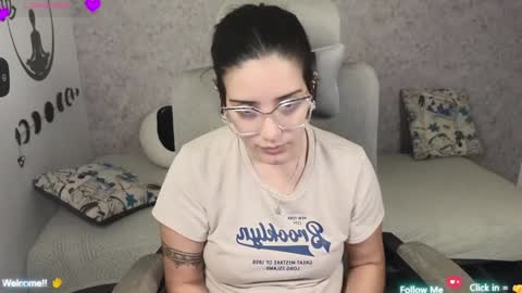Moon Woman online show from January 3, 2025, 8:54 am