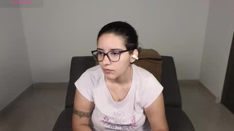 Moon Woman online show from October 20, 2025, 3:18 am