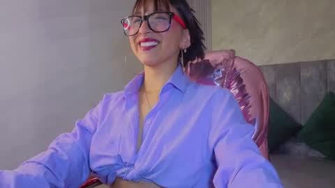 Mora  online show from April 1, 2026, 3:29 am