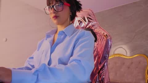 Mora  online show from April 2, 2026, 3:26 am