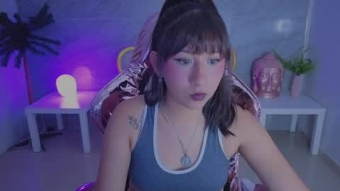 Mora  online show from April 8, 2026, 3:06 am