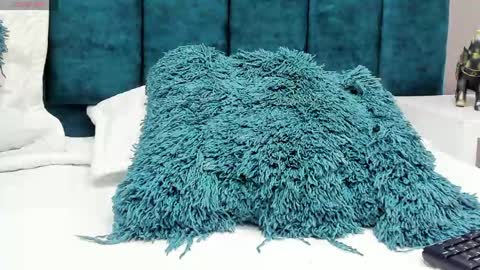 Andrew  online show from April 13, 2026, 9:04 am