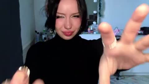 Snapshot of moranagoddess chatting on June 25, 2026, 1:04 pm Morana follow my boosty online show from June 25, 2026, 1:04 pm