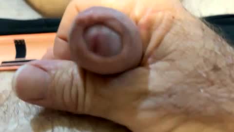 Snapshot of moreletii chatting on October 24, 2025, 8:49 pm Me online show from October 24, 2025, 8:49 pm