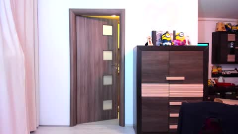 Carina online show from February 17, 2026, 5:15 am