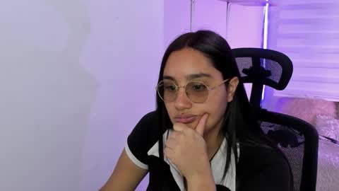 morena_rodriguez_9 online show from January 16, 2026, 7:07 pm