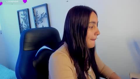 morena_rodriguez_9 online show from February 3, 2026, 5:51 pm