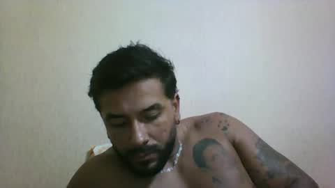 morenito_06 online show from October 22, 2025, 7:08 am