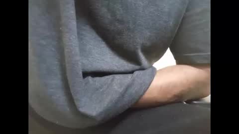 moreno_gatto online show from October 16, 2025, 4:08 pm