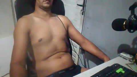 Snapshot of morenodiegojj chatting on February 22, 2026, 1:40 am morenodiegojj online show from February 22, 2026, 1:40 am