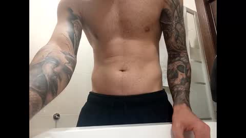 Cloud Strife online show from December 4, 2024, 5:33 pm