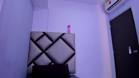 morgan_82ws online show from June 14, 2026, 12:07 pm