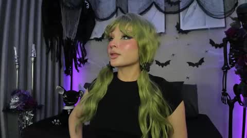 Snapshot of morgan_hill_ chatting on October 20, 2025, 11:54 am Morgan online show from October 20, 2025, 11:54 am