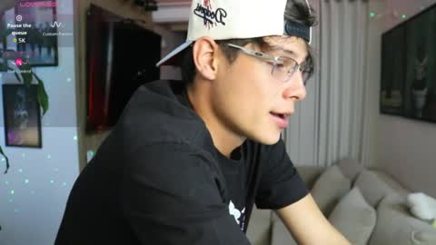 Snapshot of morgan_hiller chatting on June 9, 2026, 12:55 am online show from June 9, 2026, 12:55 am