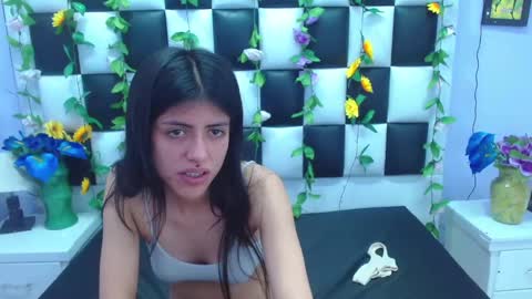 morganasmit_ online show from February 27, 2025, 2:00 pm