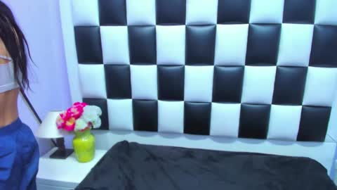 morganasmit_ online show from May 5, 2026, 2:03 pm