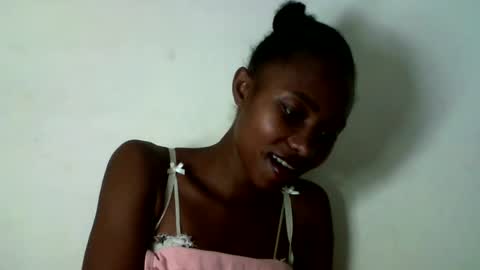 morgane_69 online show from June 16, 2026, 8:11 pm