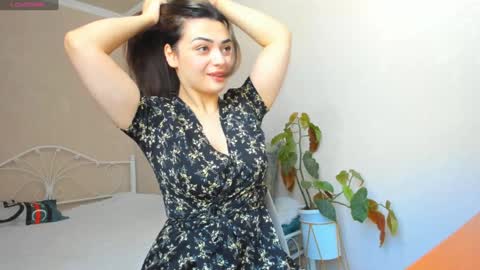Snapshot of moroccan_diamond_ chatting on January 26, 2025, 8:57 am Medina online show from January 26, 2025, 8:57 am