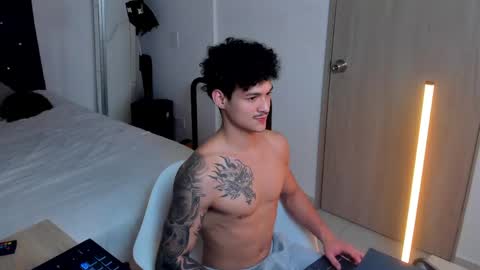 Snapshot of morthy_downey chatting on May 9, 2026, 5:56 am Morthy online show from May 9, 2026, 5:56 am