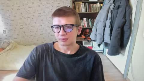 Snapshot of mortywithlove chatting on April 18, 2026, 2:48 am Morty online show from April 18, 2026, 2:48 am