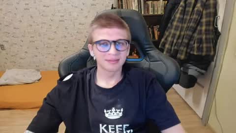 Snapshot of mortywithlove chatting on April 23, 2026, 9:06 pm Morty online show from April 23, 2026, 9:06 pm