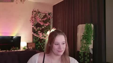 morvelyn online show from May 13, 2026, 11:00 pm