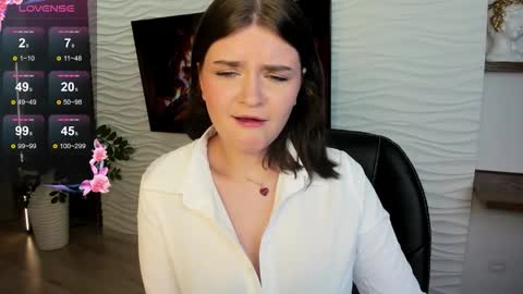 mori online show from October 4, 2025, 1:09 pm