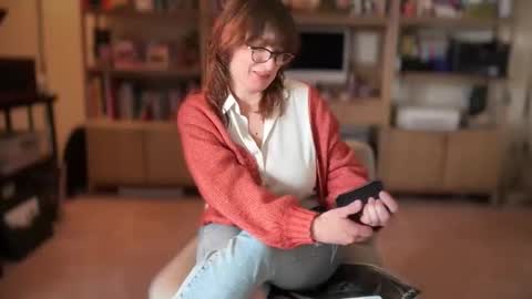 Mossy Mommy online show from March 18, 2026, 2:09 pm