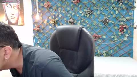 Mou Fly online show from October 5, 2025, 11:19 am