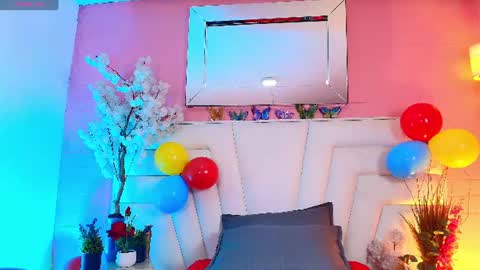 Snapshot of moxa_hot chatting on July 1, 2026, 3:56 pm moxa hot online show from July 1, 2026, 3:56 pm