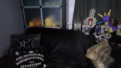 Moxxxie Morbid online show from January 10, 2025, 2:04 am