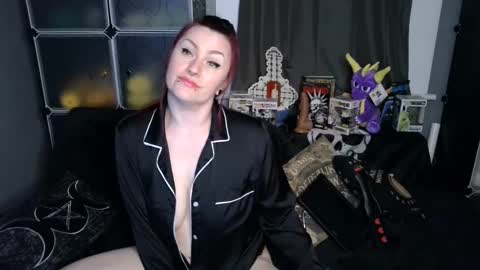 Moxxxie Morbid online show from March 7, 2025, 5:08 am