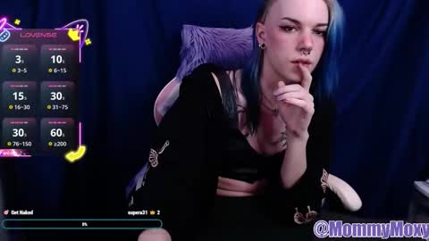 Moxy online show from February 8, 2026, 8:12 pm