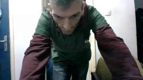 Snapshot of mppempis81 chatting on February 25, 2026, 8:07 pm mppempis81 online show from February 25, 2026, 8:07 pm