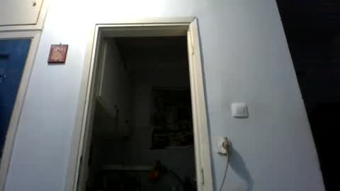 mppempis81 online show from May 5, 2026, 5:32 pm