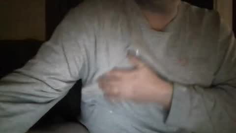 Snapshot of mr1bucket chatting on February 26, 2026, 3:16 am mr1bucket online show from February 26, 2026, 3:16 am