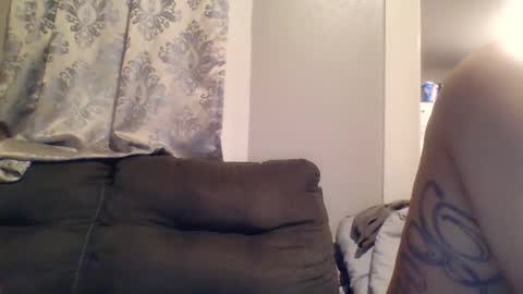 Snapshot of mr8plus chatting on October 1, 2025, 11:33 pm Mr8 online show from October 1, 2025, 11:33 pm