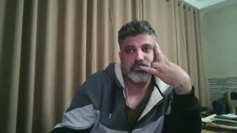 JUST FOR GIRLS     online show from March 25, 2026, 1:11 am