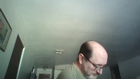 Snapshot of mr_anonymous57 chatting on April 24, 2026, 3:58 pm MrAnonymou57 online show from April 24, 2026, 3:58 pm
