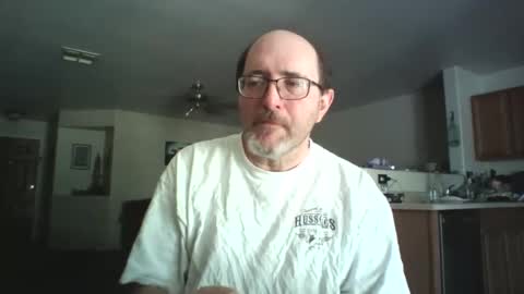 Snapshot of mr_anonymous57 chatting on April 29, 2026, 5:41 pm MrAnonymou57 online show from April 29, 2026, 5:41 pm