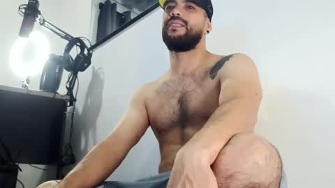 chris online show from October 2, 2025, 2:18 am