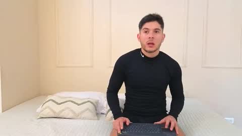 Snapshot of mr_danni_ chatting on October 29, 2025, 6:53 pm Danny Aleja online show from October 29, 2025, 6:53 pm