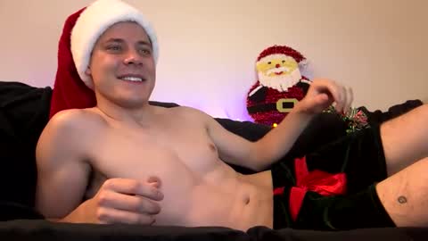 Snapshot of mr_deep1 chatting on December 23, 2024, 12:03 am James online show from December 23, 2024, 12:03 am