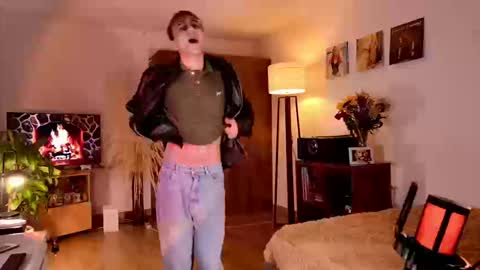 Mr Evans online show from September 22, 2025, 4:09 pm