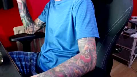 Snapshot of mr_hung_uk38 chatting on November 7, 2025, 10:43 pm mr_hung_uk38 online show from November 7, 2025, 10:43 pm