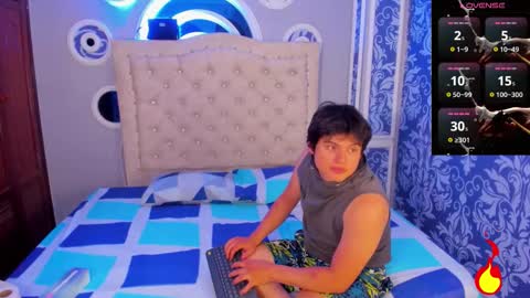 Charlie and Salo online show from December 17, 2025, 7:53 pm