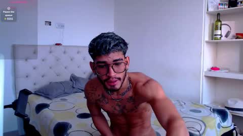 mr_jordan2310 online show from March 11, 2025, 12:17 pm